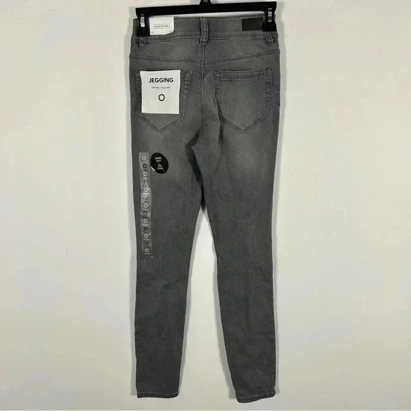 💕Eightytwo Jegging  high rise Jeans NWT - Picture 2 of 10